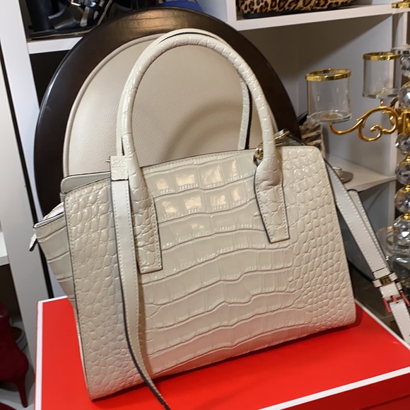 QIWANG bag brand new beautiful. - Picture 7 of 9